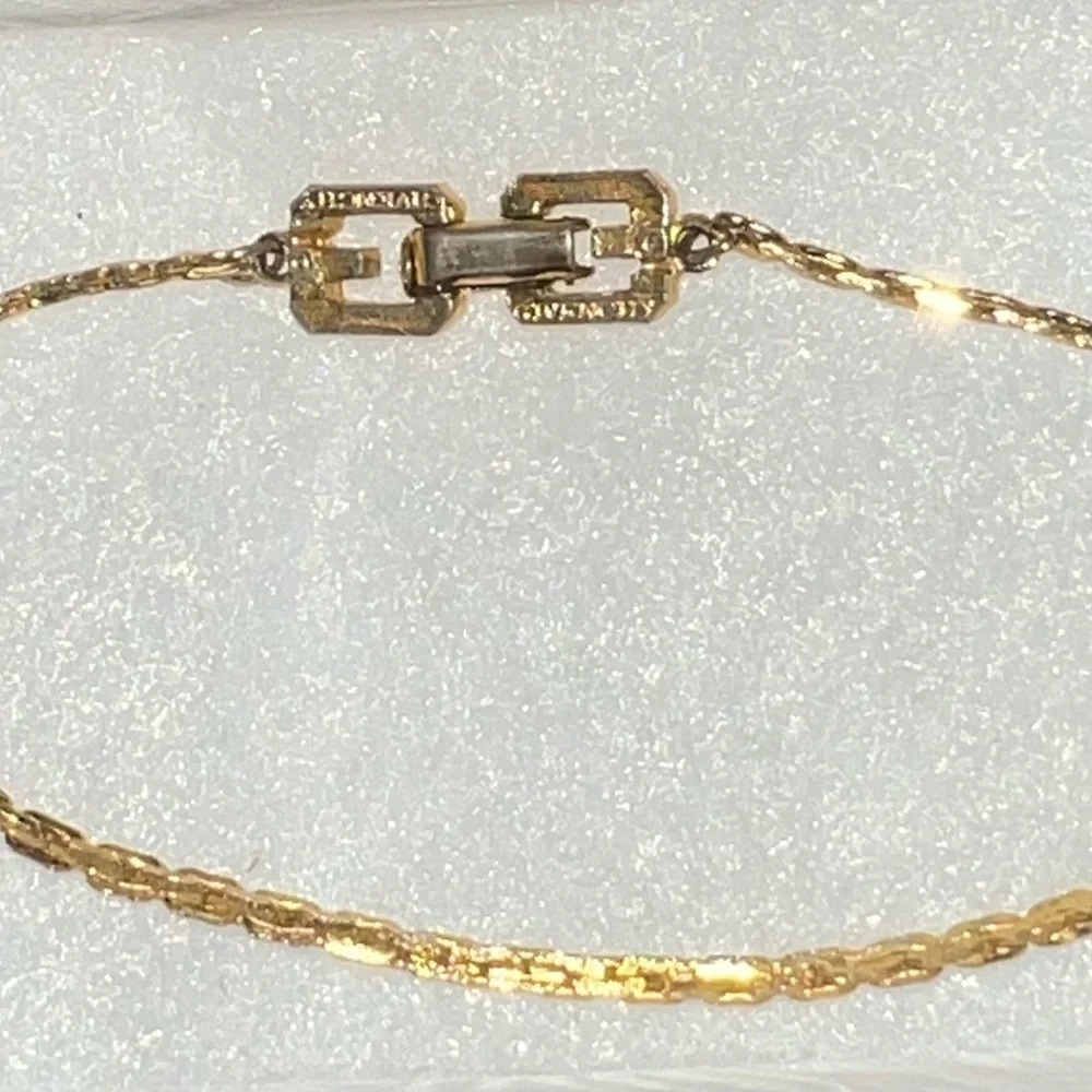Authentic Givenchy vintage bracelet - Picture 4 of 4